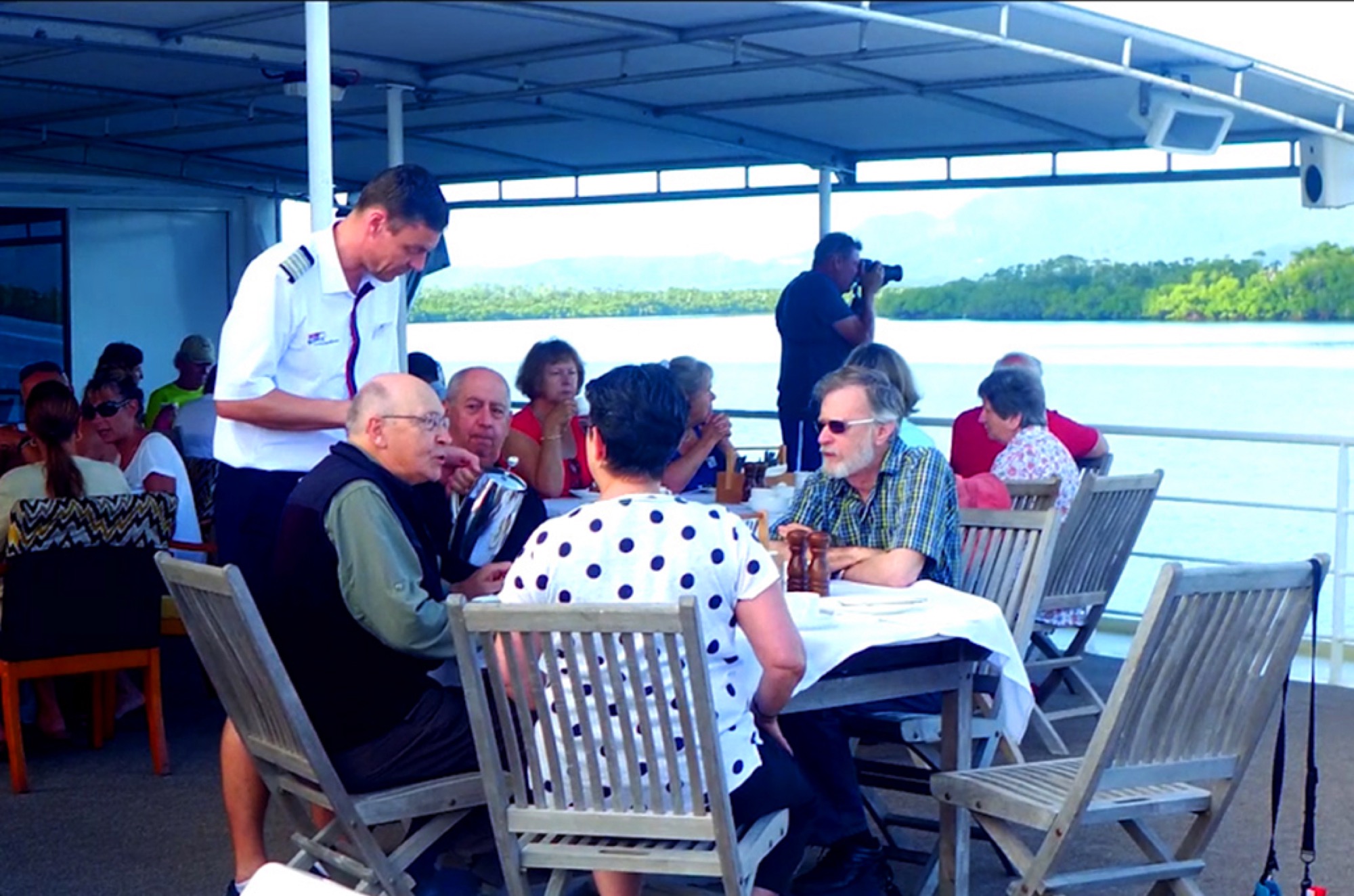 Coral Expeditions Coral Expeditions II Sun Deck Dining.jpg